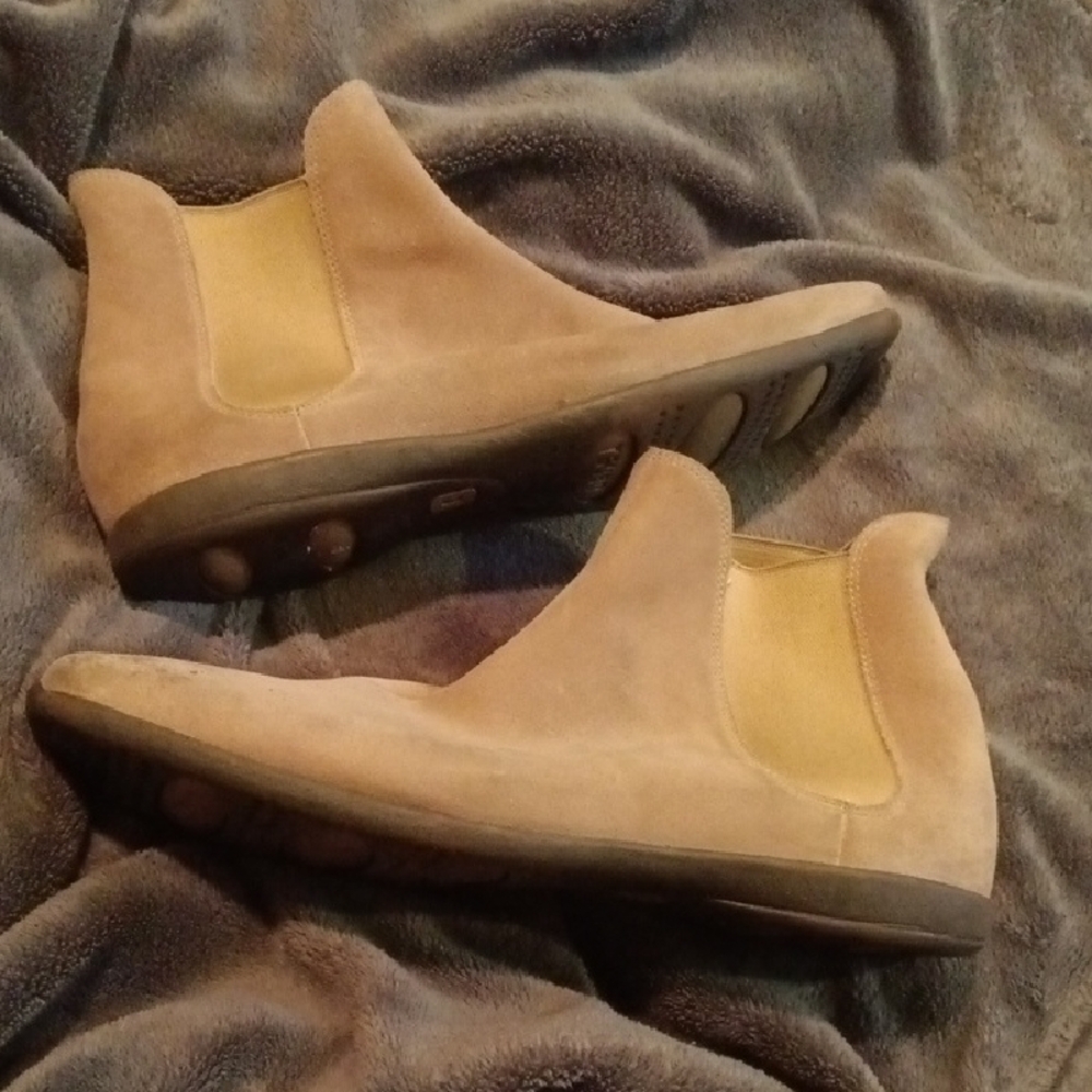 Tsubo Men's Tan Suede Chelsea Boots